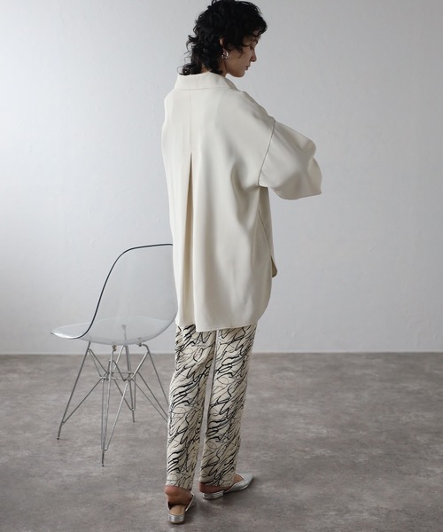 amini（アミニ）の「【2024 S/S 新作】柄プリーツパンツ（スラックス・レディース・アイボリー/ブラック・MEDIUM）」の17枚目の写真