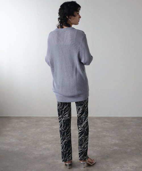 amini（アミニ）の「【2024 S/S 新作】柄プリーツパンツ（スラックス・レディース・アイボリー/ブラック・MEDIUM）」の5枚目の写真