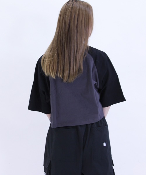STARTER（スターター）の「STARTER ショート丈 ラグランプリントTシャツ / レディース チビT ラグランTシャツ プリントTシャツ（Tシャツ/カットソー・レディース・チャコール/ホワイト系/ブラウン系/ホワイト×ブラック・L/M）」の20枚目の写真