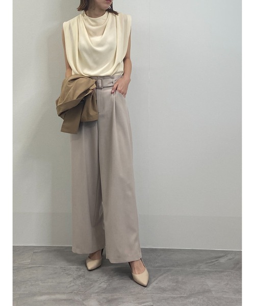 M.deux(エムドゥ)の「【上品映えトップス】〈とろみカットドレープブラウス〉(シャツ/ブラウス・レディース・ブルー/オフホワイト/ブラック・MEDIUM)」の21枚目の写真