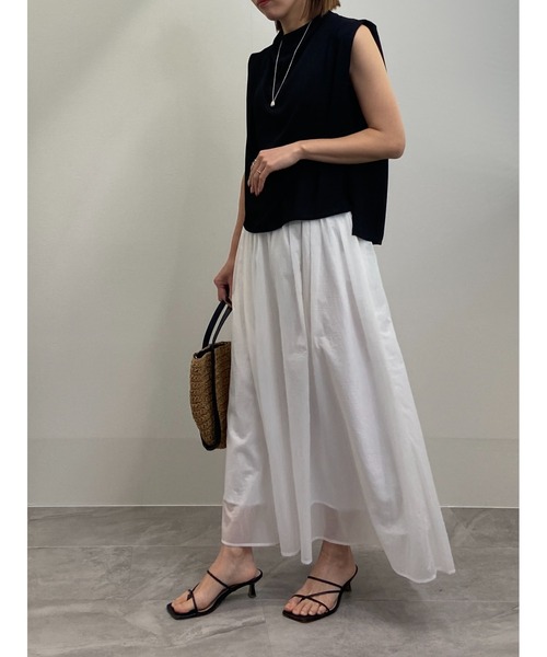 M.deux(エムドゥ)の「【上品映えトップス】〈とろみカットドレープブラウス〉(シャツ/ブラウス・レディース・ブルー/オフホワイト/ブラック・MEDIUM)」の20枚目の写真