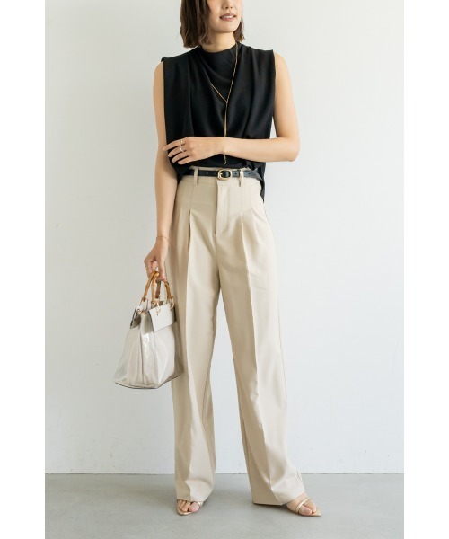 M.deux（エムドゥ）の「【上品映えトップス】〈とろみカットドレープブラウス〉（シャツ/ブラウス・レディース・ブルー/オフホワイト/ブラック・MEDIUM）」の7枚目の写真