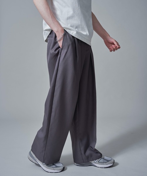 WEGO（ウィゴー）の「WEGO/【25秋冬★大好評により再入荷！WEB限定】センタープレスワイドスラックス（スラックス・メンズ・ブラック/グレー・SMALL/LARGE/MEDIUM）」の17枚目の写真