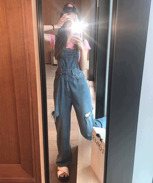 NANEA(ナネア)の「ダメージデニムデニムサロペット(サロペット/オーバーオール・レディース・ブルー・SMALL/MEDIUM/LARGE)」の8枚目の写真