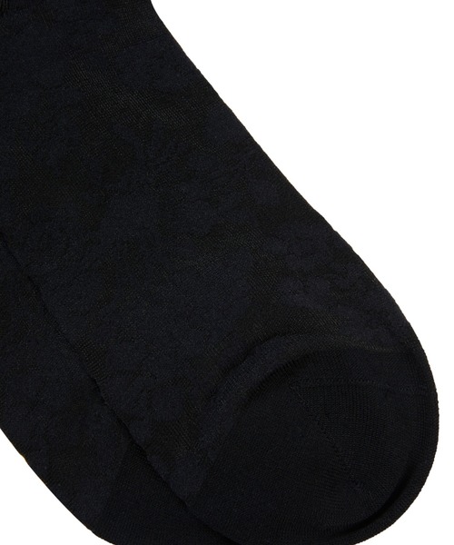 JNBY（ジェーエヌビーワイ）の「Retro Floral-jacquard Sheer Stretch-nylon Socks（ソックス/靴下・レディース・イエロー系その他3/ブルー系その他4/ブラック・ONE SIZE）」の8枚目の写真