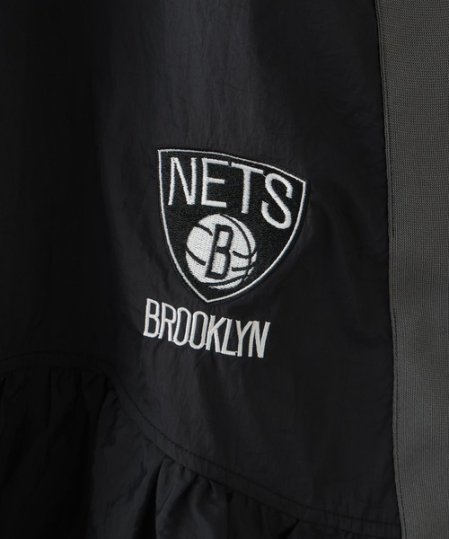 NBA（エヌビーエー）の「【NBA】別注/サイドラインナイロンキャミワンピース（ワンピース・レディース・パープル/ブラック・FREE）」の5枚目の写真