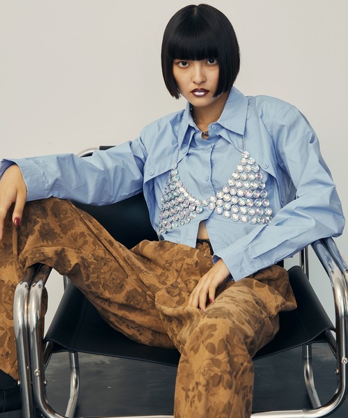 uyu.(ウユ)の「ショート丈フロントボタンシャツ【uyu./ウユ】(シャツ/ブラウス・レディース・ブルー/ホワイト・FREE)」の3枚目の写真