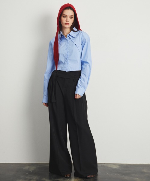 uyu.(ウユ)の「ショート丈フロントボタンシャツ【uyu./ウユ】(シャツ/ブラウス・レディース・ブルー/ホワイト・FREE)」の11枚目の写真