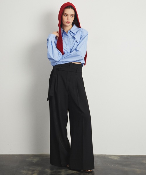 uyu.(ウユ)の「ショート丈フロントボタンシャツ【uyu./ウユ】(シャツ/ブラウス・レディース・ブルー/ホワイト・FREE)」の4枚目の写真