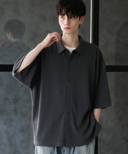 ETELIO（エテリオ）の「レースジャガードドレープニット半袖シャツ（シャツ/ブラウス・メンズ・チャコール/ブラウン/アイボリー/ブラック・S/M/L）」の3枚目の写真