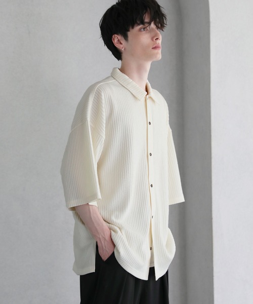 ETELIO（エテリオ）の「レースジャガードドレープニット半袖シャツ（シャツ/ブラウス・メンズ・チャコール/ブラウン/アイボリー/ブラック・S/M/L）」の7枚目の写真