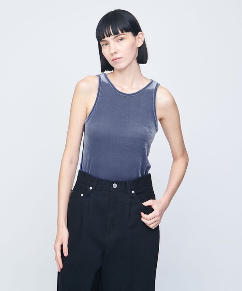 AEWEN MATOPH(イウエン マトフ)の「<AEWEN MATOPH>ベロア アメリカンスリーブ タンクトップ(タンクトップ・レディース・ライトブルー/オフホワイト/ブラック・FREE)」の3枚目の写真