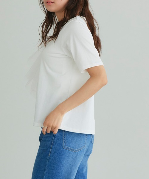 Pierrot(ピエロ)の「【イージーケア】ラッフルドッキングTシャツ(Tシャツ/カットソー・レディース・オフホワイト/ブラック・M/L)」の8枚目の写真