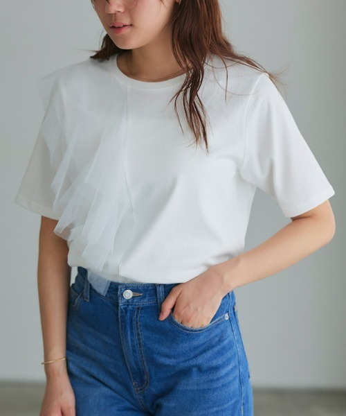 Pierrot(ピエロ)の「【イージーケア】ラッフルドッキングTシャツ(Tシャツ/カットソー・レディース・オフホワイト/ブラック・M/L)」の5枚目の写真