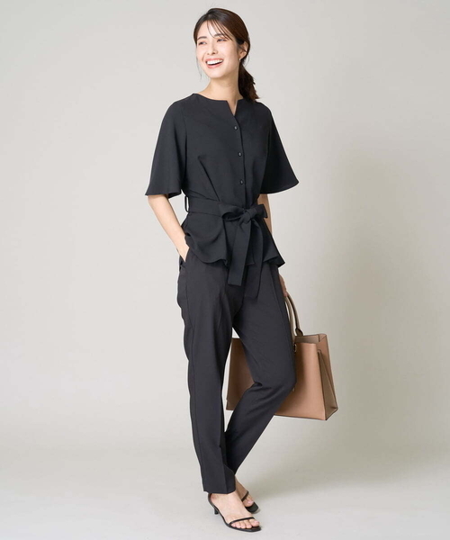 a.v.v（アーヴェヴェ）の「【接触冷感/洗える/イージーケア/速乾】フレアスリーブストレッチブラウス（シャツ/ブラウス・レディース・ブラック/ネイビー/ライトグレー・38/36/40/42/34）」の4枚目の写真