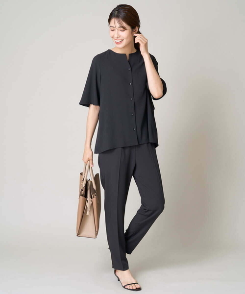 a.v.v（アーヴェヴェ）の「【接触冷感/洗える/イージーケア/速乾】フレアスリーブストレッチブラウス（シャツ/ブラウス・レディース・ブラック/ネイビー/ライトグレー・38/36/40/42/34）」の8枚目の写真