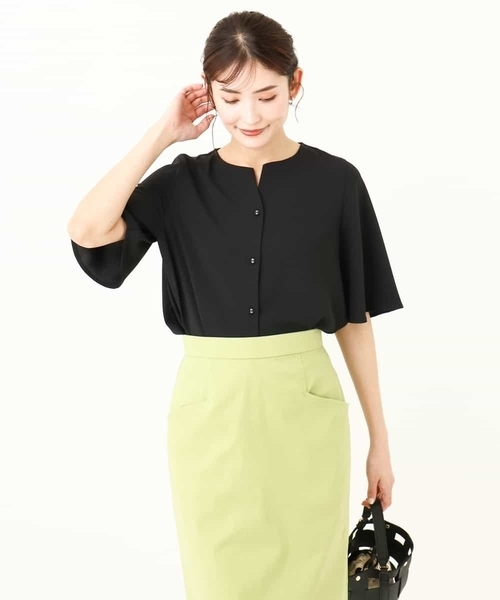 a.v.v（アーヴェヴェ）の「【接触冷感/洗える/イージーケア/速乾】フレアスリーブストレッチブラウス（シャツ/ブラウス・レディース・ブラック/ネイビー/ライトグレー・38/36/40/42/34）」の11枚目の写真