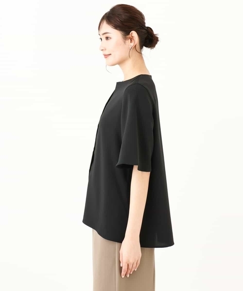 a.v.v（アーヴェヴェ）の「【接触冷感/洗える/イージーケア/速乾】フレアスリーブストレッチブラウス（シャツ/ブラウス・レディース・ブラック/ネイビー/ライトグレー・38/36/40/42/34）」の20枚目の写真