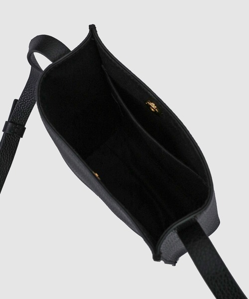 MARNI（マルニ）の「MENDING CALF LEATHER / クロスボディバッグ（ショルダーバッグ・レディース・ブラック・ONE SIZE）」の2枚目の写真