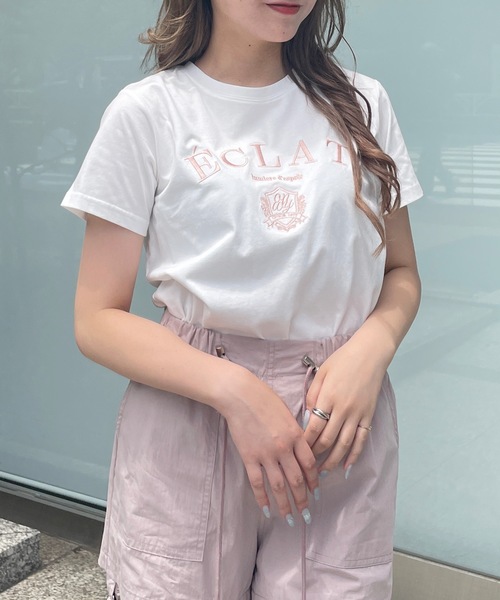 one way（ワンウェイ）の「ガーリーロゴ刺繍Ｔシャツ（Tシャツ/カットソー・レディース・ブラック/ホワイト/ホワイト×ブルー/ライトベージュ・FREE）」の22枚目の写真