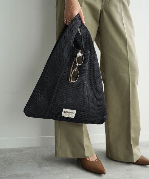 SPALDING（スポルディング）の「SPALDING/スポルディング SLOBE別注 メッシュトート（トートバッグ・レディース・ブラック・FREE）」の4枚目の写真