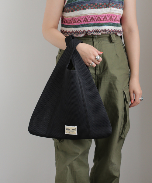 SPALDING（スポルディング）の「SPALDING/スポルディング SLOBE別注 メッシュトート（トートバッグ・レディース・ブラック・FREE）」の6枚目の写真