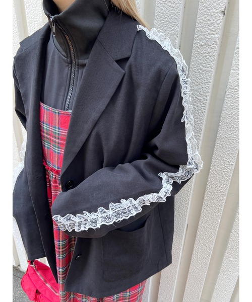 WC（ダブル シー）の「レースラインビッグジャケット（テーラードジャケット・レディース・グレー/ブラック・FREE）」の4枚目の写真