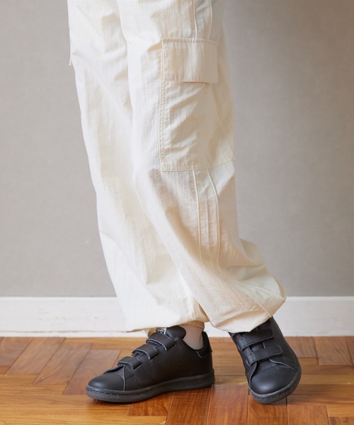 coca（coca）（コカ）の「キッズ サイドラインパラシュートカーゴパンツ（カーゴパンツ・キッズ・アイボリー/ブラック/ベージュ・120/130/140/150）」の13枚目の写真