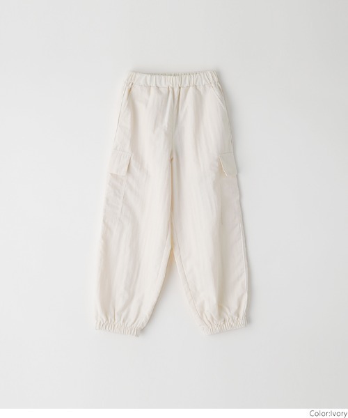 coca（coca）（コカ）の「キッズ サイドラインパラシュートカーゴパンツ（カーゴパンツ・キッズ・アイボリー/ブラック/ベージュ・120/130/140/150）」の18枚目の写真