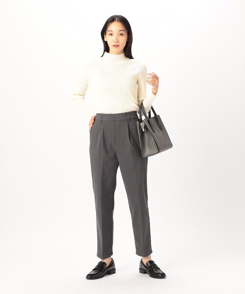 COMME CA MODELS（コムサモデルズ）の「【美しいベーシックパンツ】裏起毛テーパードパンツ（その他パンツ・レディース・ブラック/チャコール/ネイビー/ベージュ・X-SMALL/SMALL/MEDIUM/LARGE/X-LARGE）」の9枚目の写真