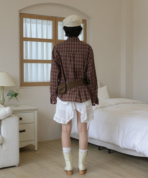 UNE MANSION（ユヌマンション）の「アンバランスティアードフリルレースユニークミニスカート（スカート・レディース・アイボリー/ブラック・FREE）」の5枚目の写真