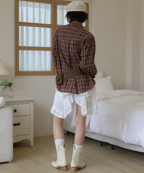 UNE MANSION（ユヌマンション）の「アンバランスティアードフリルレースユニークミニスカート（スカート・レディース・アイボリー/ブラック・FREE）」の7枚目の写真