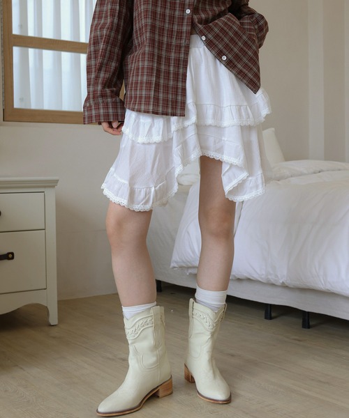 UNE MANSION（ユヌマンション）の「アンバランスティアードフリルレースユニークミニスカート（スカート・レディース・アイボリー/ブラック・FREE）」の9枚目の写真