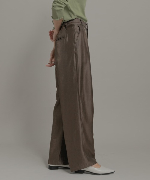 URBAN RESEARCH Sonny Label(アーバンリサーチサニーレーベル)の「シャイニーツイルサテンパンツ(その他パンツ・レディース・ブラウン/イエロー系その他・38/36)」の11枚目の写真