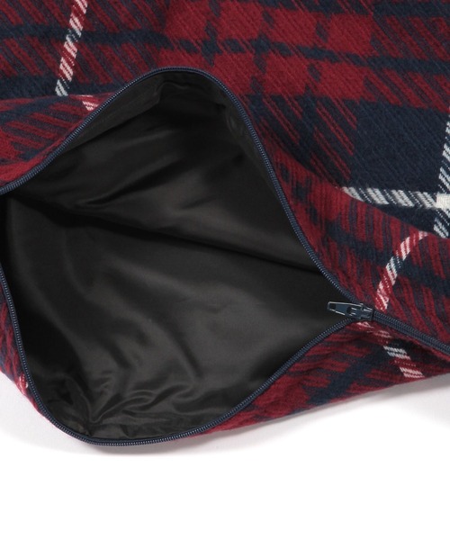 niko and...(ニコアンド)の「オリジナルアクリルチェック柄クッションカバー(クッション/クッションカバー・レディース・ベージュ/ネイビー・0)」の8枚目の写真