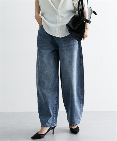 nissen(ニッセン)の「カーブデニムパンツ(デニムパンツ・レディース・ネイビー/ブルー・LL/L/M/S)」の2枚目の写真