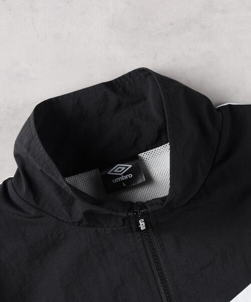 Right-on(ライトオン)の「UMBRO(アンブロ)【メンズ】ナイロンジップジャケット(ブルゾン・メンズ・ブラック・M/L/XL)」の14枚目の写真