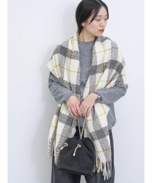 Samansa Mos2 blue（サマンサモスモスブルー）の「ブークレチェックマフラー（ストール/ショール・レディース・キナリ/ブルー/グレー・F）」の2枚目の写真