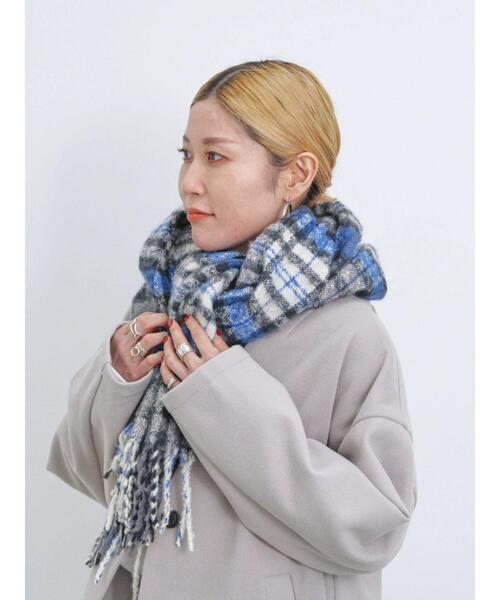 Samansa Mos2 blue（サマンサモスモスブルー）の「ブークレチェックマフラー（ストール/ショール・レディース・キナリ/ブルー/グレー・F）」の14枚目の写真