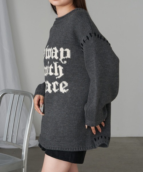 RAY CASSIN（レイカズン）の「【ゆったり着心地】ロゴジャガードチュニックワンピース（ニット/セーター・レディース・レッド/ブルー/チャコールグレー/アイボリー・FREE）」の6枚目の写真