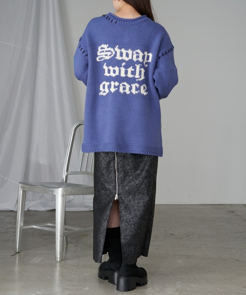 RAY CASSIN（レイカズン）の「【ゆったり着心地】ロゴジャガードチュニックワンピース（ニット/セーター・レディース・レッド/ブルー/チャコールグレー/アイボリー・FREE）」の15枚目の写真