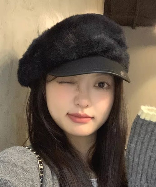 TONE SELECT GOODS(トーンセレクトグッズ)の「【urge select】フェイクファー ふわふわ 合成皮革 素材切り替え キャスケット(キャスケット・レディース・ブラック/ベージュ・FREE)」の11枚目の写真