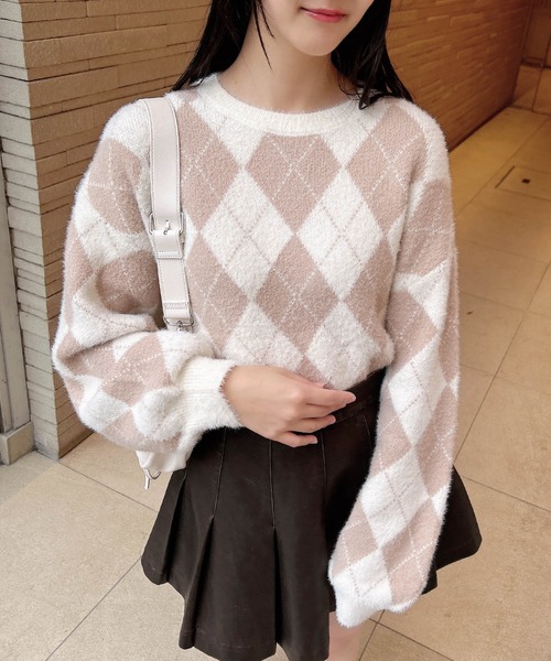 INGNI（イング）の「アーガイル柄フェザーニット（ニット/セーター・レディース・ライトグレー/ベージュ/グレー/ボルドー・M）」の3枚目の写真