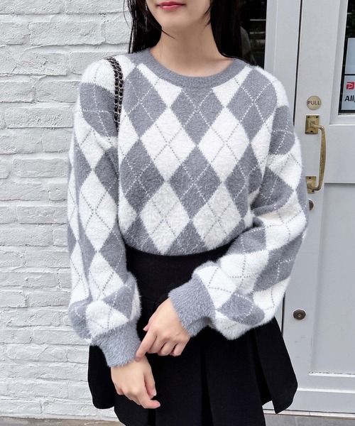 INGNI（イング）の「アーガイル柄フェザーニット（ニット/セーター・レディース・ライトグレー/ベージュ/グレー/ボルドー・M）」の20枚目の写真