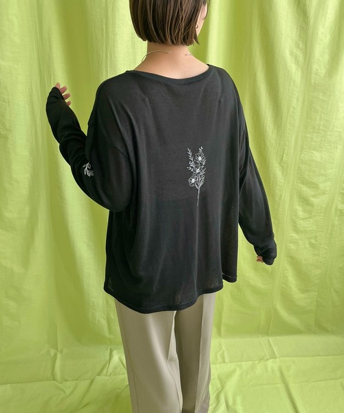 LHELBIE(レルビエ)の「シアープリントトップス(Tシャツ/カットソー・レディース・ブルー/オフホワイト/ブラック・M)」の12枚目の写真