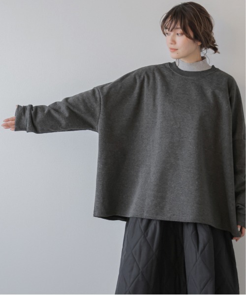 SUGAR BISKET(シュガービスケット)の「裏起毛 オーバーサイズスウェットプルオーバー(スウェット・レディース・ベージュ/ダークグレー/ブラウン/ブラック・フリー)」の11枚目の写真
