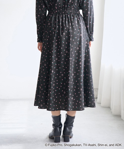 ROPE' PICNIC（ロペピクニック）の「【ドラえもんコレクション】花柄スカート/リンクコーデ（スカート・レディース・ブラック/ホワイト・38）」の21枚目の写真