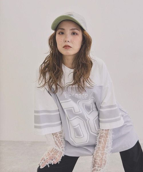 niko and...(ニコアンド)の「【MODE NORM CORE】レイヤードナンバリングTシャツ(Tシャツ/カットソー・レディース・オフホワイト/グレー/ネイビー・FREE)」の14枚目の写真