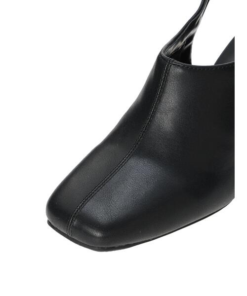 Te chichi TERRASSE(テチチテラス)の「チャンキーヒールバックバンドミュール《2025spring catalog item》(その他シューズ・レディース・オフホワイト/ベージュ/ブラック・L/M)」の11枚目の写真