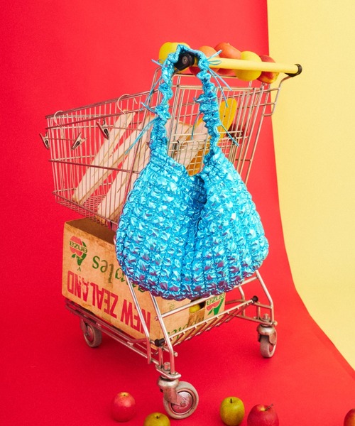 What Is Heart（ワットイズハート）の「hekireki blue shirring bag - シャーリングバッグ -（ハンドバッグ・レディース・ブルー・FREE）」の6枚目の写真